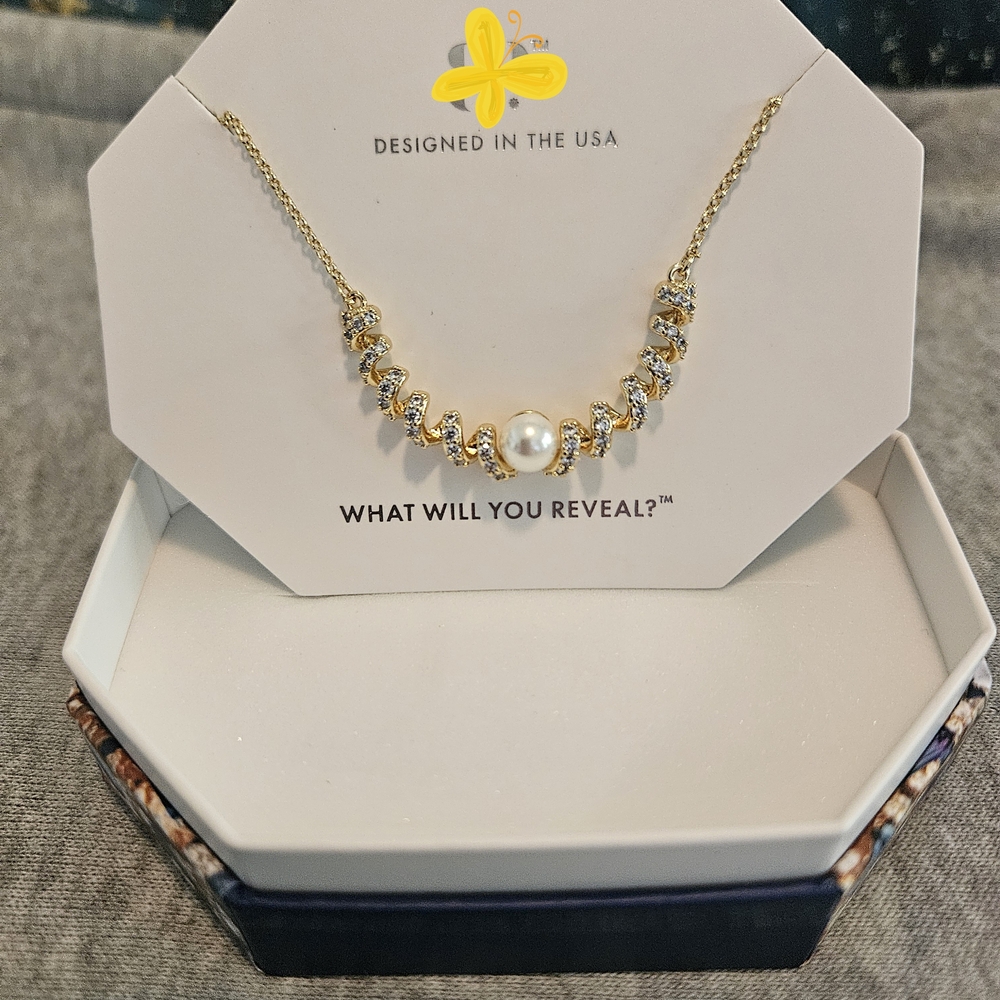 BP Gold Minimalist Necklace Swirling Magic